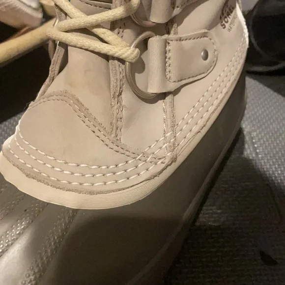 Sorel boots - Picture 5 of 6